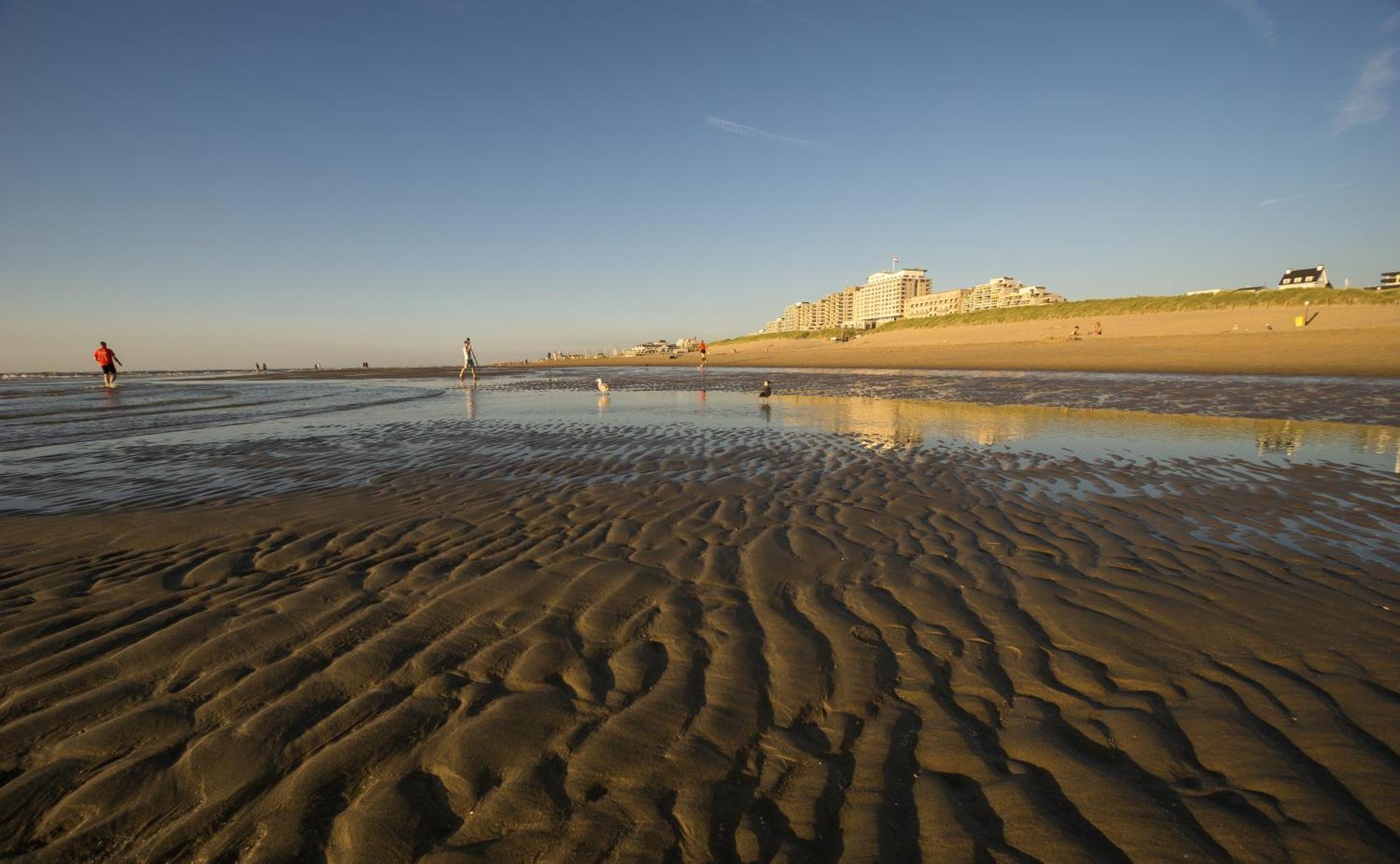 Grand Hotel Huis Ter Duin ノールトウェイク エクステリア 写真 The beach at West Bay