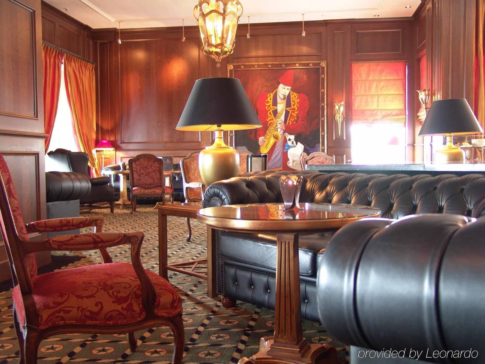 Grand Hotel Huis Ter Duin ノールトウェイク インテリア 写真 The lounge at the hotel