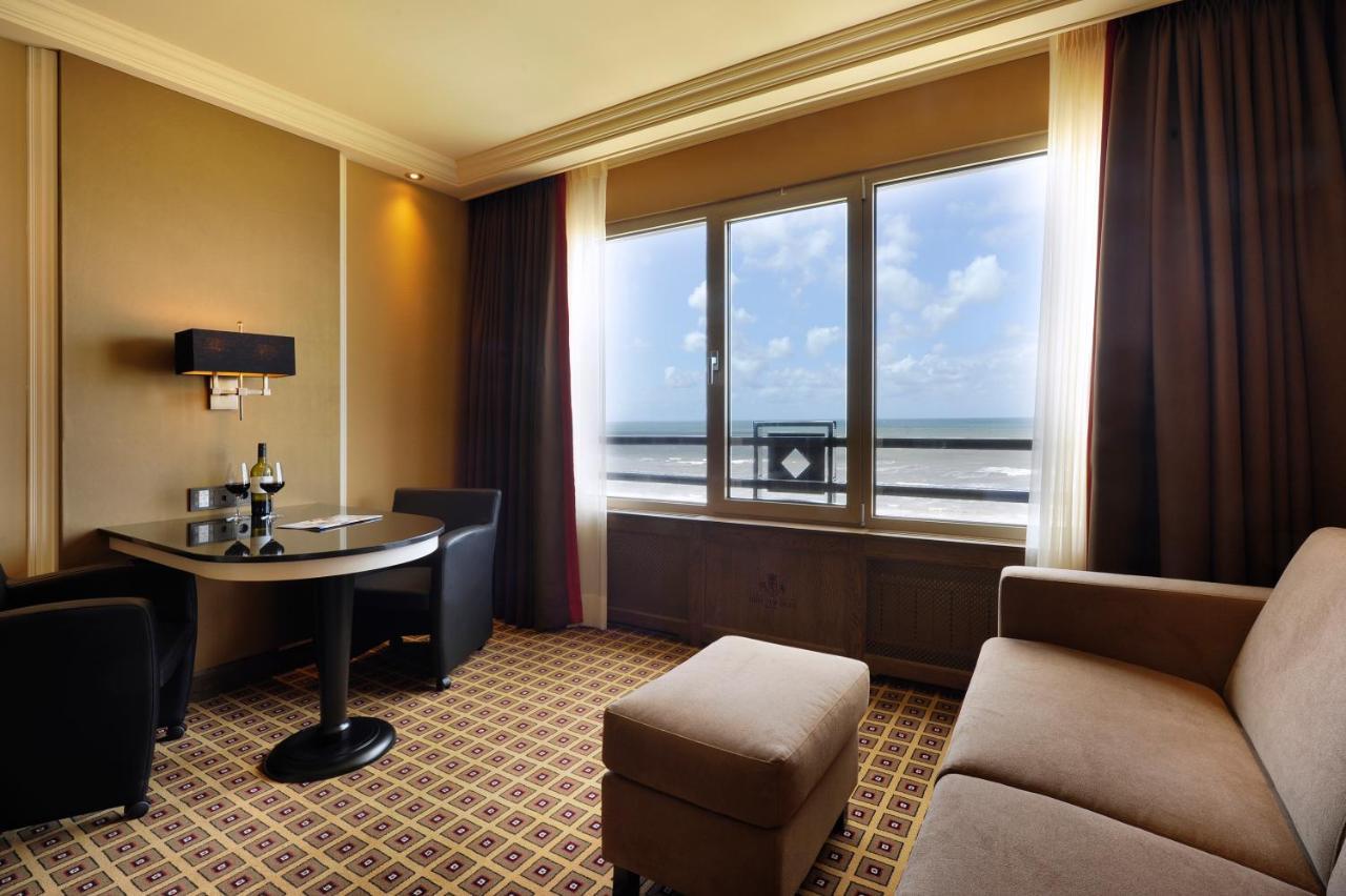 Grand Hotel Huis Ter Duin ノールトウェイク エクステリア 写真 A suite at the hotel