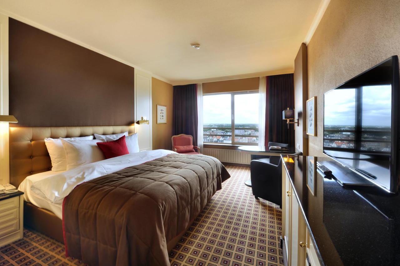 Grand Hotel Huis Ter Duin ノールトウェイク エクステリア 写真 A room at the Radisson Blu Hamburg